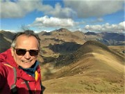 72Selfie con vista in vetta del Mincucco